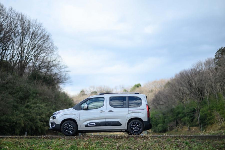  Citroen Berlingo Multispace 2019 года  (JP) (фото 2 из 19)